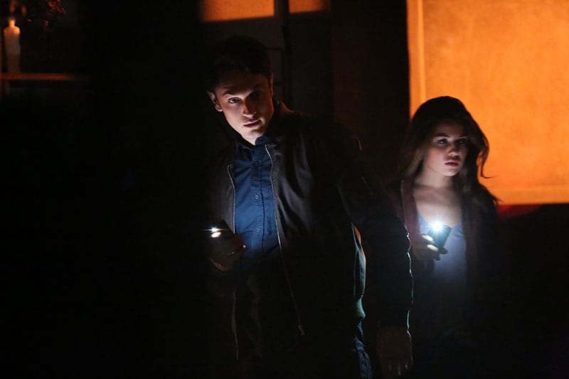 Aiden Aids Davina - The Originals Season 2 Episode 12