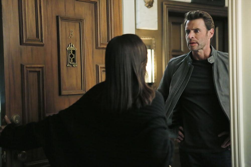 At Liv's Door - Scandal Season 4 Episode 9