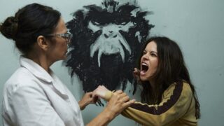 Jennifer Goines Acts Up - 12 Monkeys Season 1 Episode 2