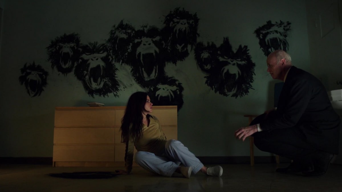 Jennifer Goines and the Pallid Man - 12 Monkeys Season 1 Episode 2