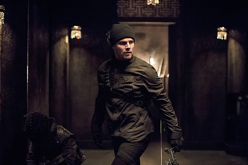 On the Move - Arrow Season 3 Episode 15