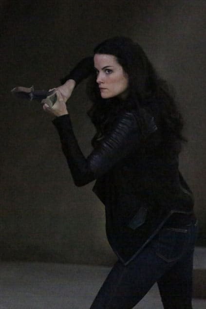 A Serious Threat - Agents of S.H.I.E.L.D. Season 2 Episode 12