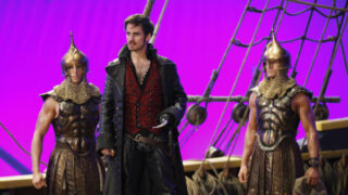 Behind the scenes with Colin O'Donaghue - Once Upon a Time Season 4 Episode 16