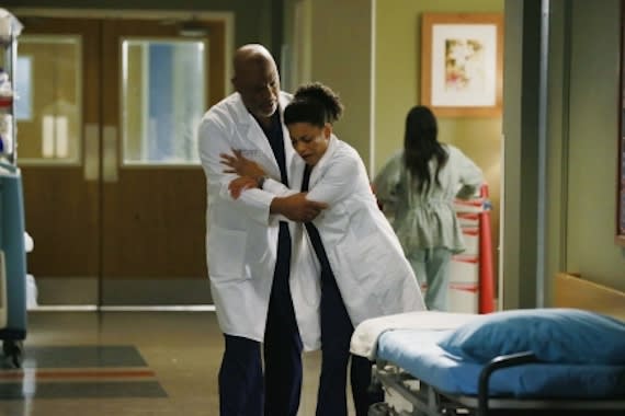 Crushed Maggie - Grey's Anatomy Season 11 Episode 16