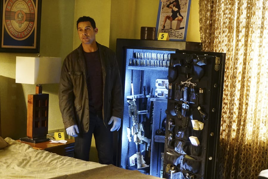 One Heck of a Safe - Castle Season 7 Episode 20