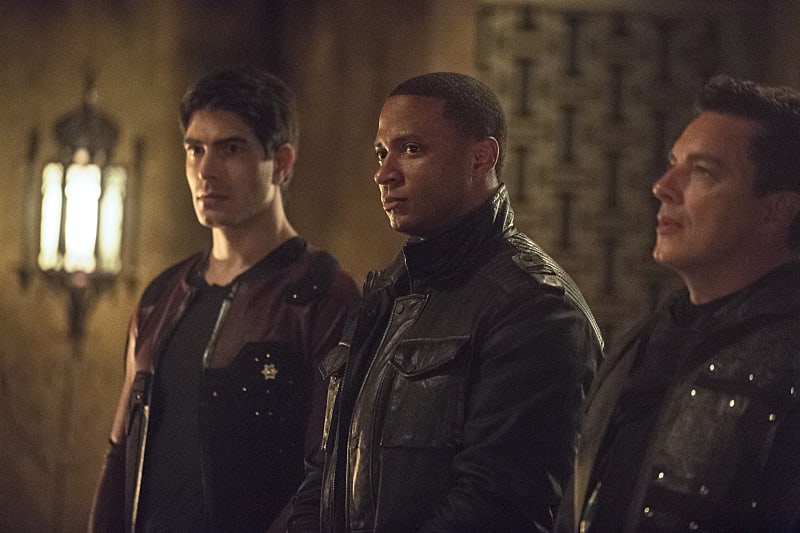 More Answers Please - Arrow Season 3 Episode 22