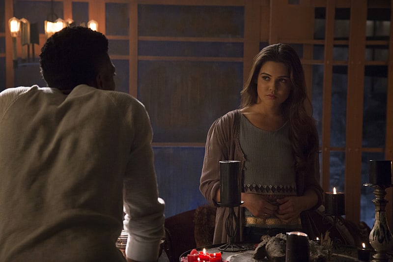 Staring Down Vincent - The Originals Season 2 Episode 22