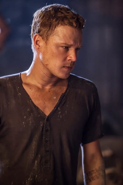 Alex Journeys to New Delphi - Dominion Season 2 Episode 1