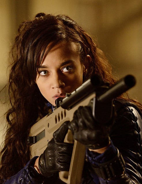 Born Leader - Killjoys Season 1 Episode 2