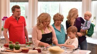 Family Time - Chrisley Knows Best