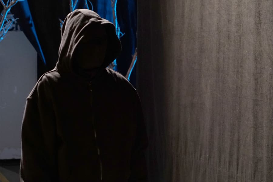 I'm Sara's Plus One - Pretty Little Liars Season 6 Episode 9