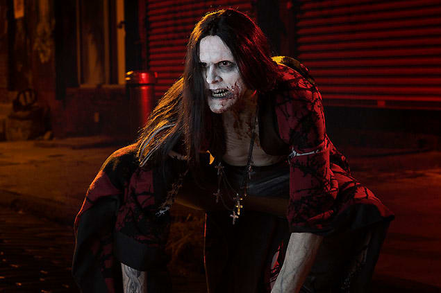 Jack Kesy as Bolivar - The Strain Season 2 Episode 1