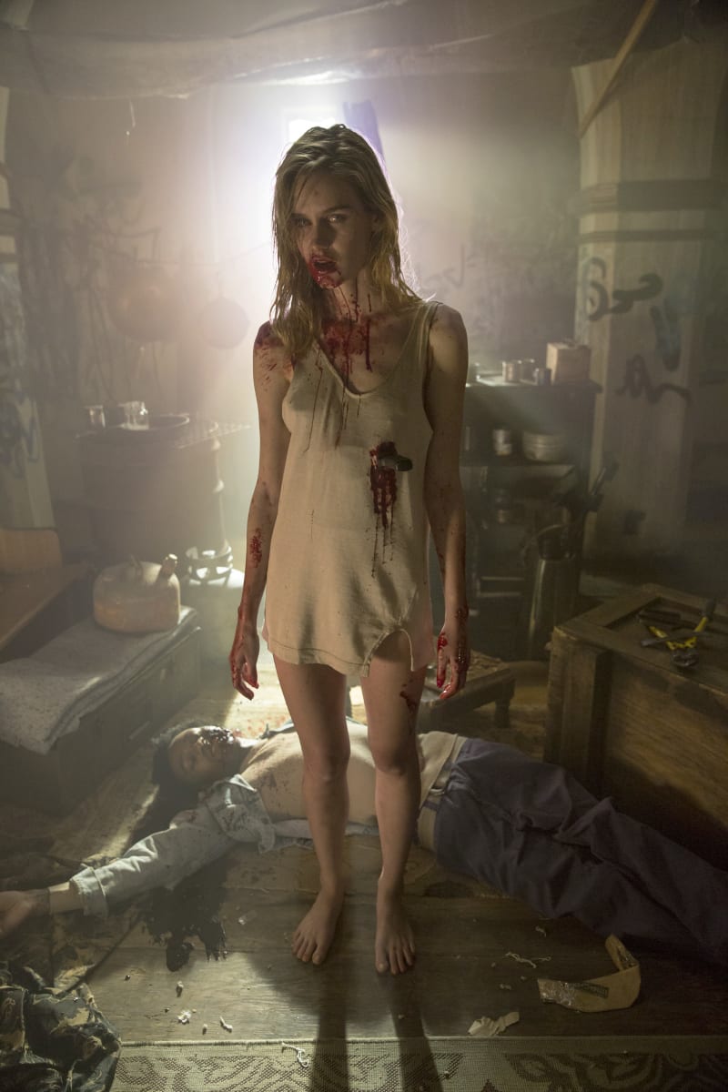 A Tasty Snack - Fear the Walking Dead Season 1 Episode 1