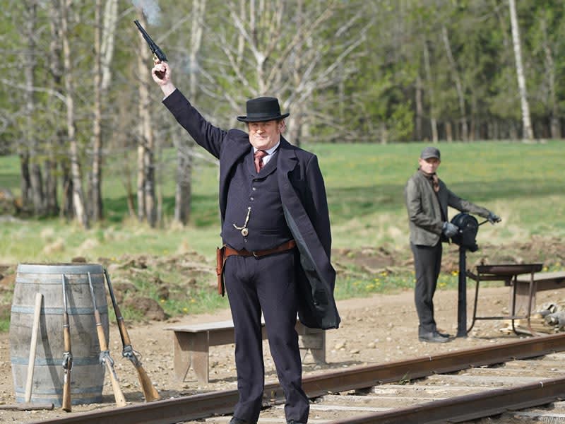 Durant Pulls In Mickey - Hell on Wheels