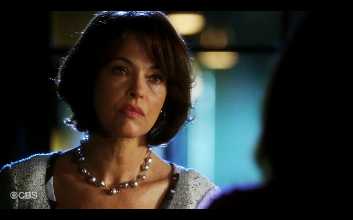 Mary Page Keller as Leslie Clyborn - 