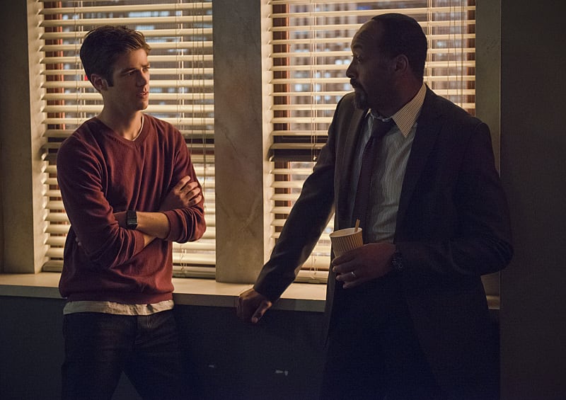 Dark Chat - The Flash Season 2 Episode 4