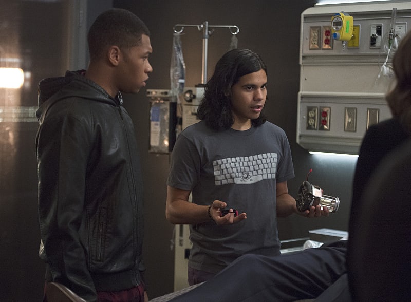 Introductions - The Flash Season 2 Episode 4