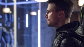 Nekkid Mannequin! - Arrow Season 4 Episode 1