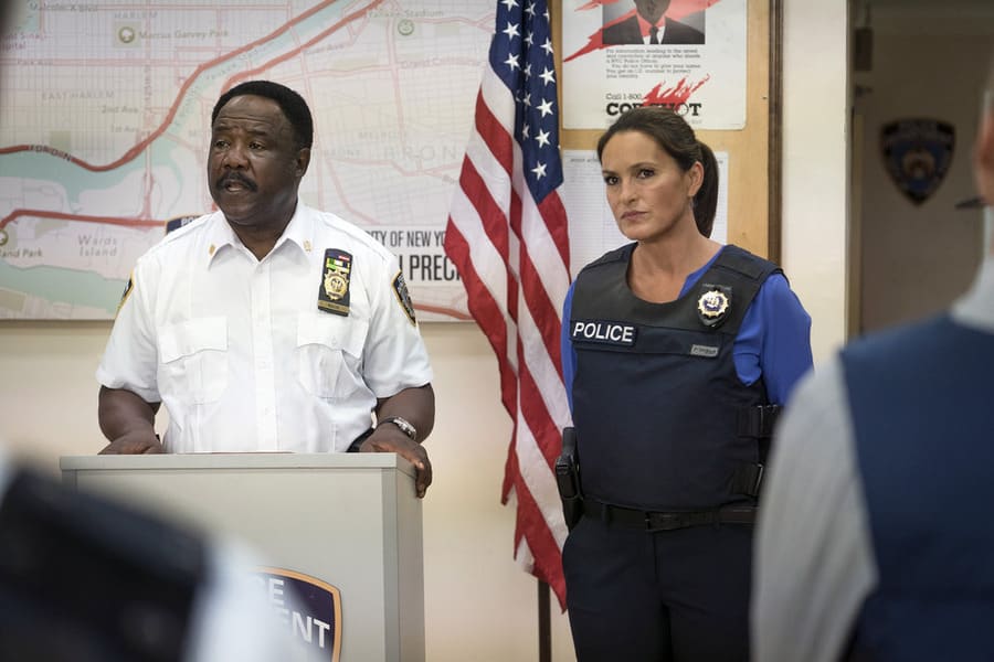 Tensions Rise - Law & Order: SVU