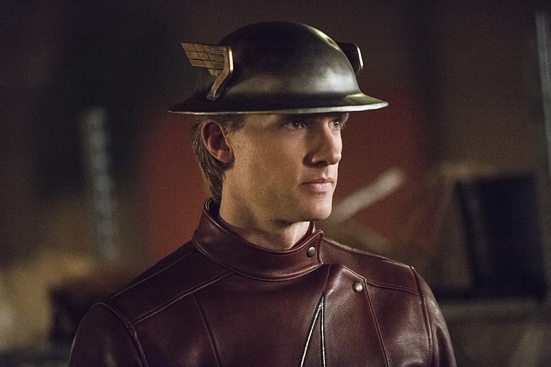 The Flash Round Table: All Systems Go for Earth 2