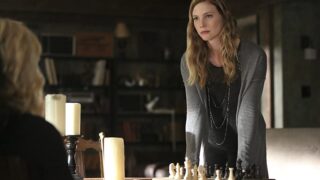 Valerie vs. Caroline - The Vampire Diaries Season 7 Episode 3