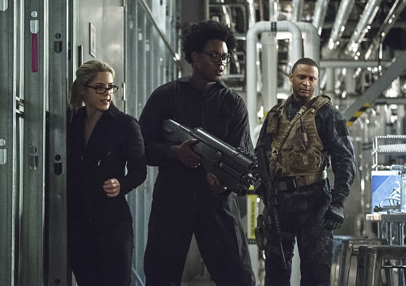 NOW the Field is Getting Crowded - Arrow Season 4 Episode 6