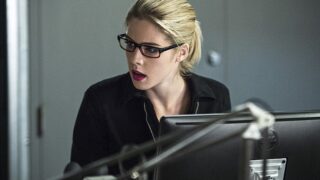 Searching for Clues - Arrow Season 4 Episode 6