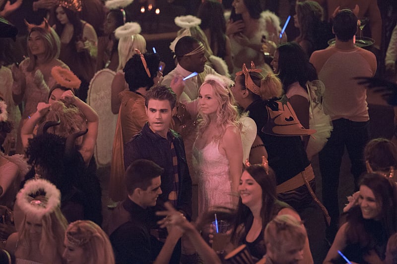 Steroline at a Party - The Vampire Diaries