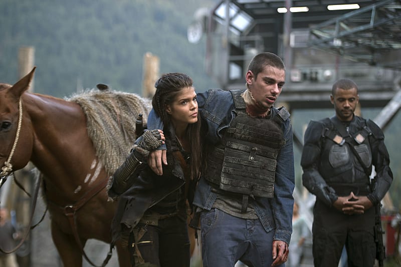 Octavia Supports Jasper - The 100 Season 3 Episode 1