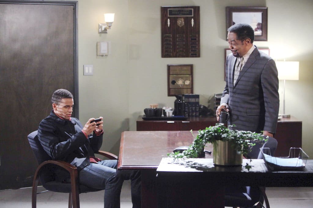 Theo Gets a Text - Days of Our Lives
