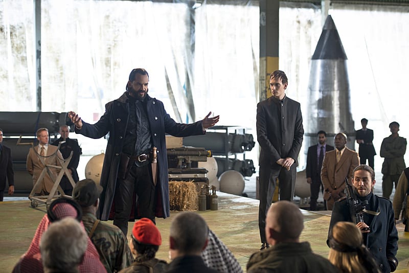 Who Wants to Bid? - DC's Legends of Tomorrow Season 1 Episode 2