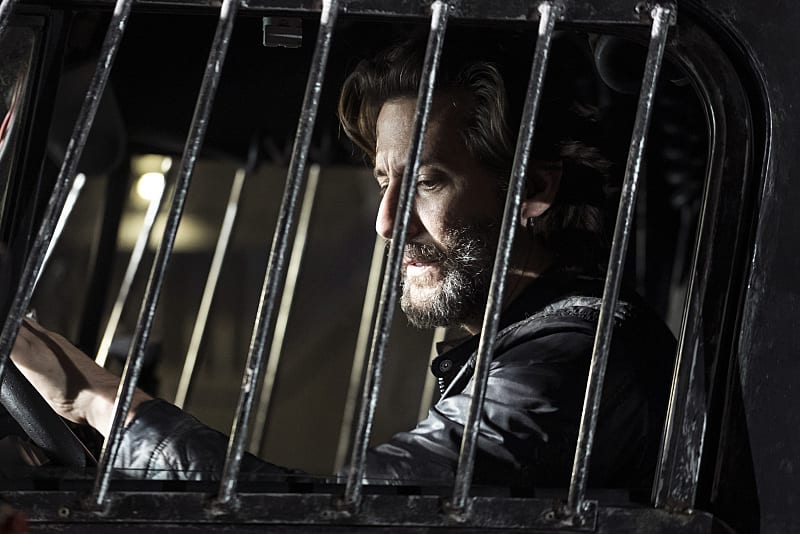 Kane Driving - The 100 Season 3 Episode 8