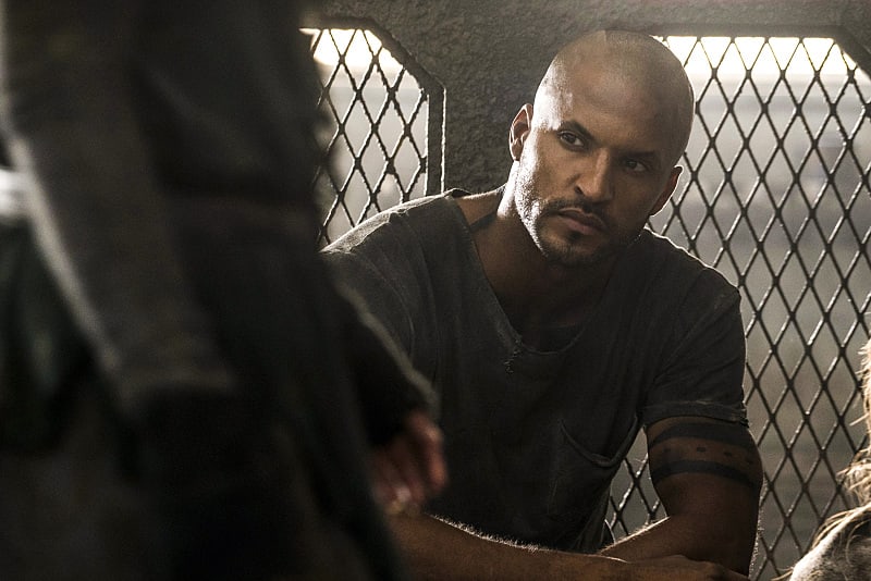 Lincoln in Lockup? - The 100 Season 3 Episode 8