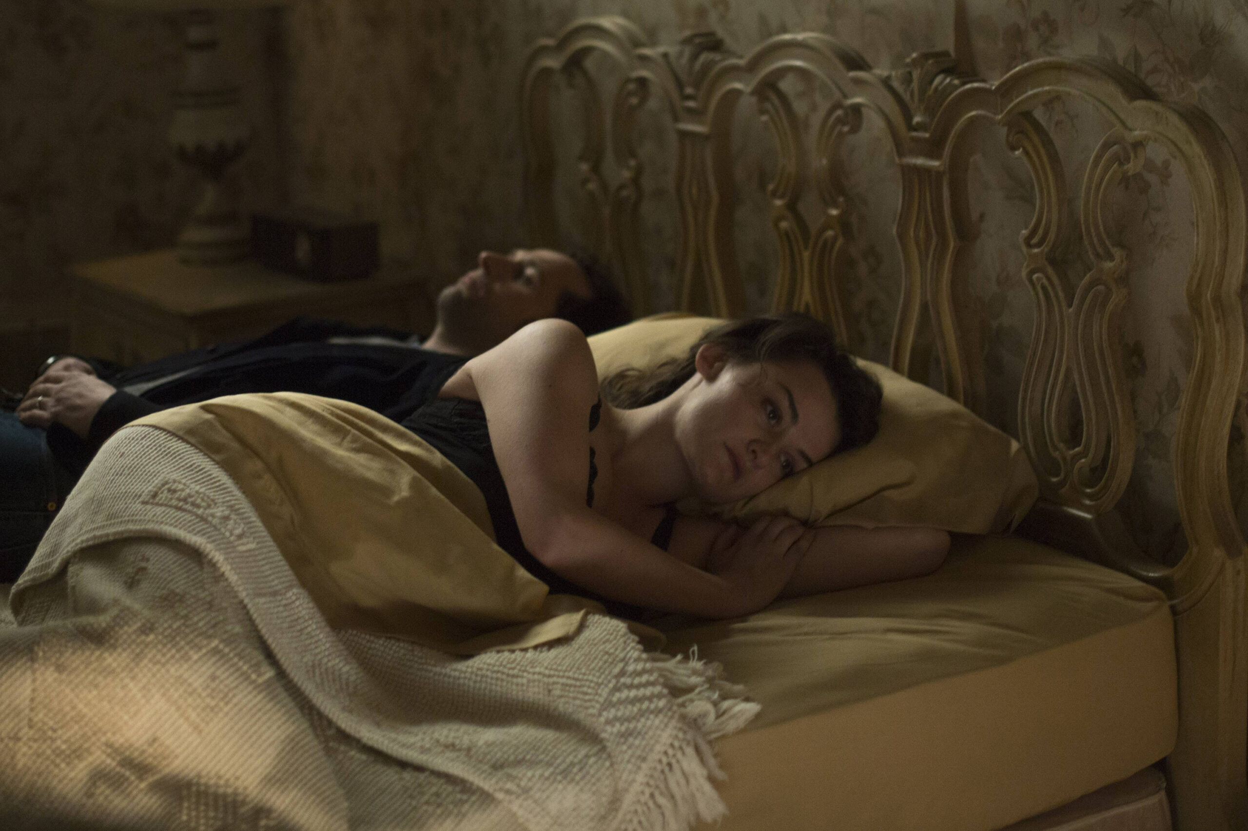 Separate - The Americans Season 4 Episode 7