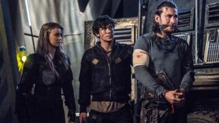 Look Who's Back! - The 100 Season 3 Episode 15