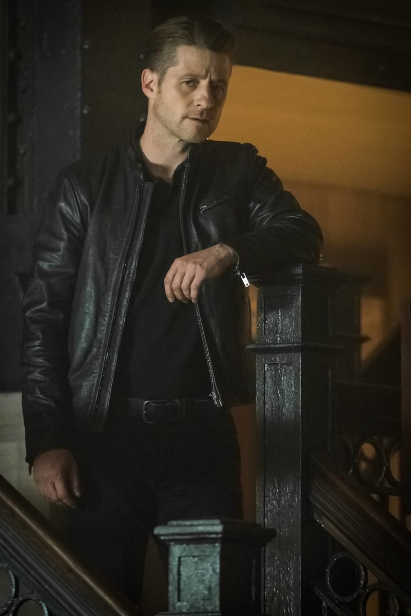 At the GCPD - Gotham Season 3 Episode 1