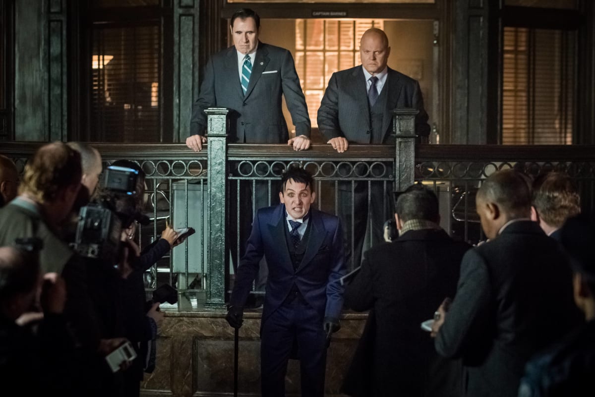 Crazy Face - Gotham Season 3 Episode 1