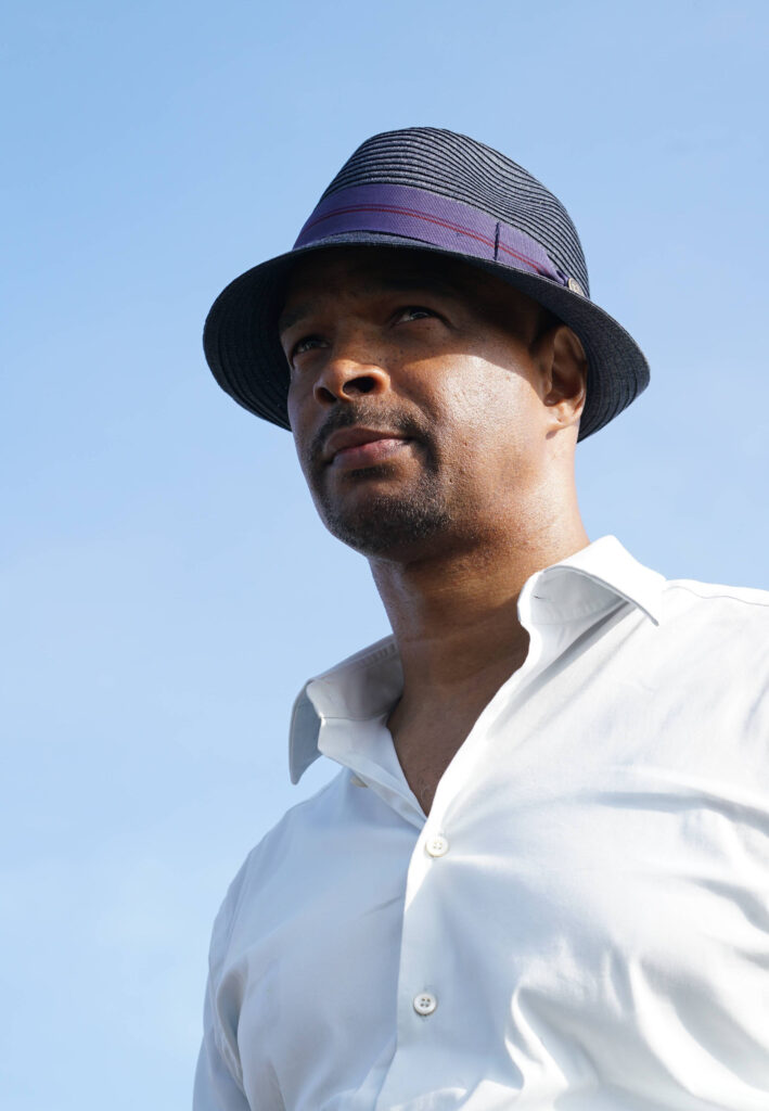 Hat Man - Lethal Weapon Season 1 Episode 1