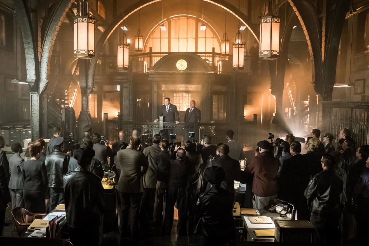 There's Something Happening Here - Gotham Season 3 Episode 1