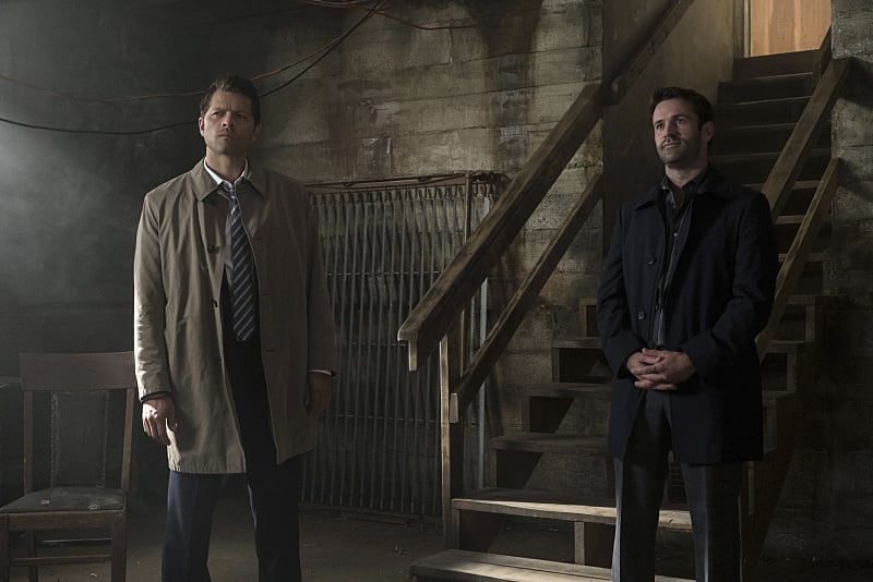 Castiel makes a new friend - Supernatural Season 12 Episode 2
