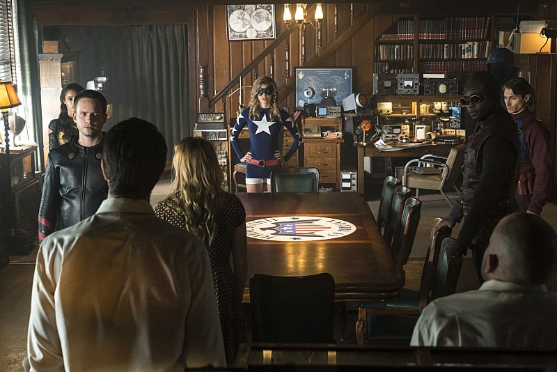 Just Like You - DC's Legends of Tomorrow Season 2 Episode 2