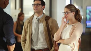 Kara and Clark Supergirl Season 2 Episode 1