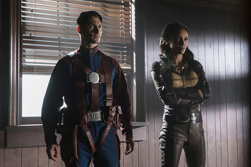 Making a Stand - DC's Legends of Tomorrow Season 2 Episode 2