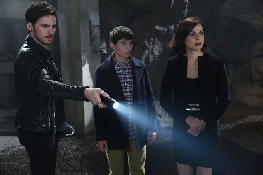 Shedding Light - Once Upon a Time Season 6 Episode 5