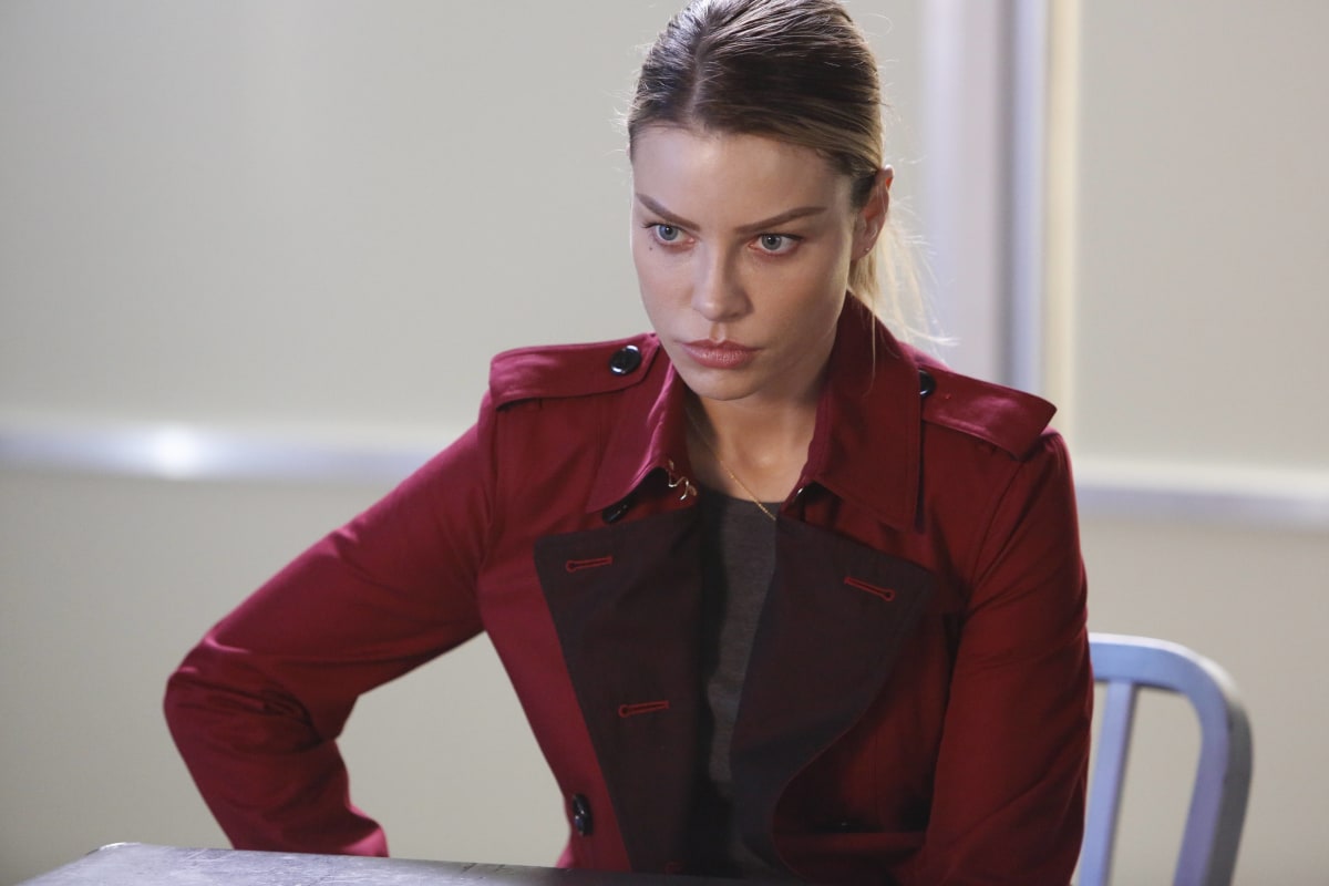 You're in Trouble Now - Lucifer Season 2 Episode 2