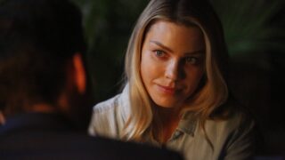 Love Shack - Lucifer Season 2 Episode 10