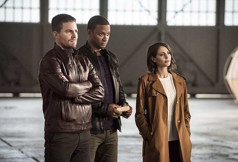 Oliver's Team - The Flash Season 3 Episode 8