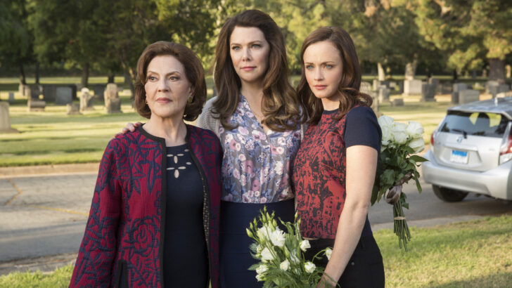 Why Gilmore Girls Remains Comfort TV 25 Years Later