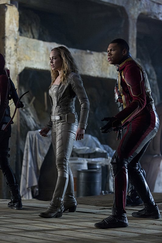 White Canary and Jax - The Flash Season 3 Episode 8