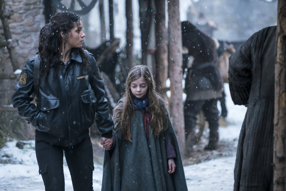 Dorothy and the Girl - Emerald City Season 1 Episode 4